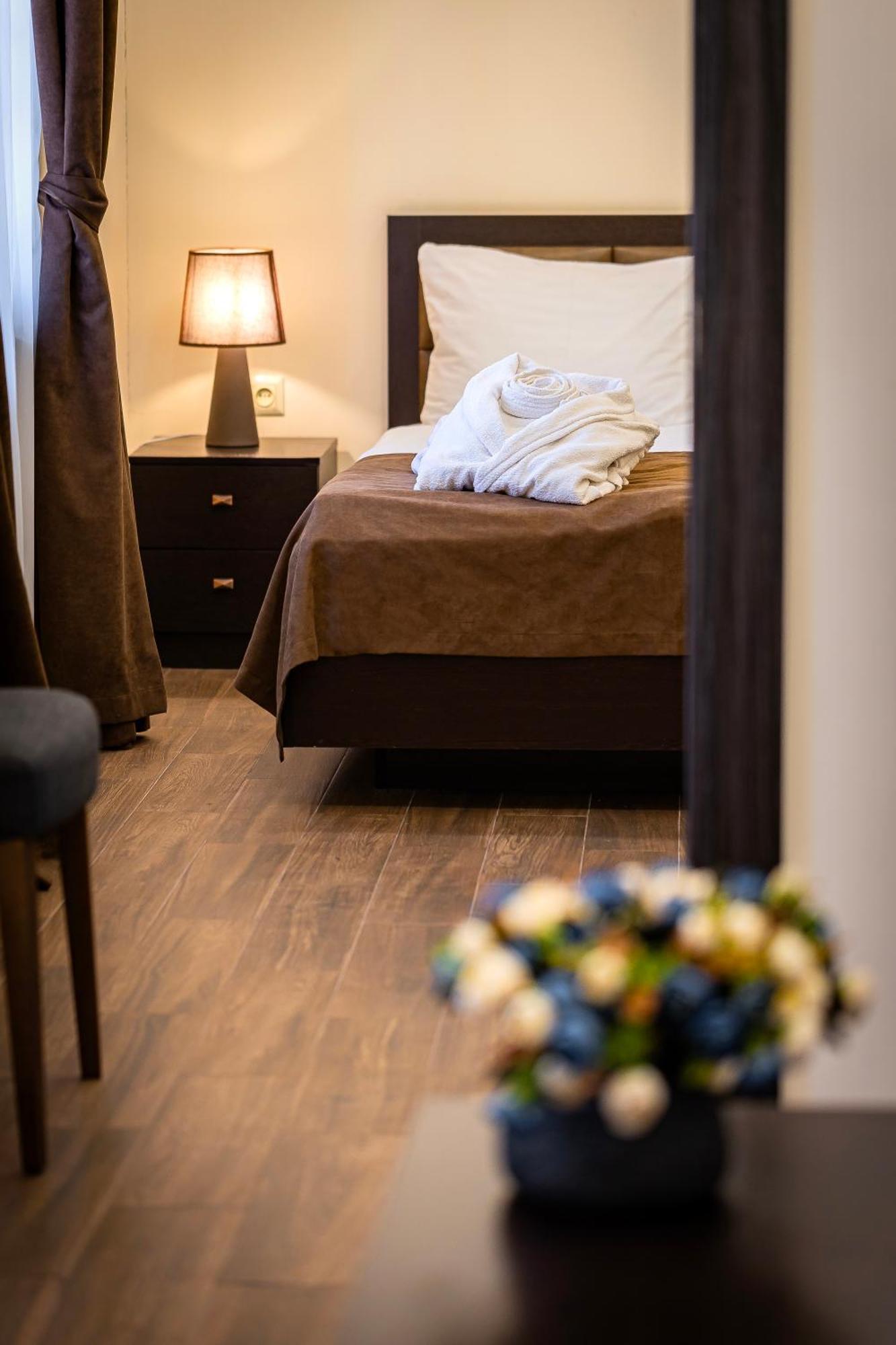Boutique Living Hotel Erivan Dış mekan fotoğraf