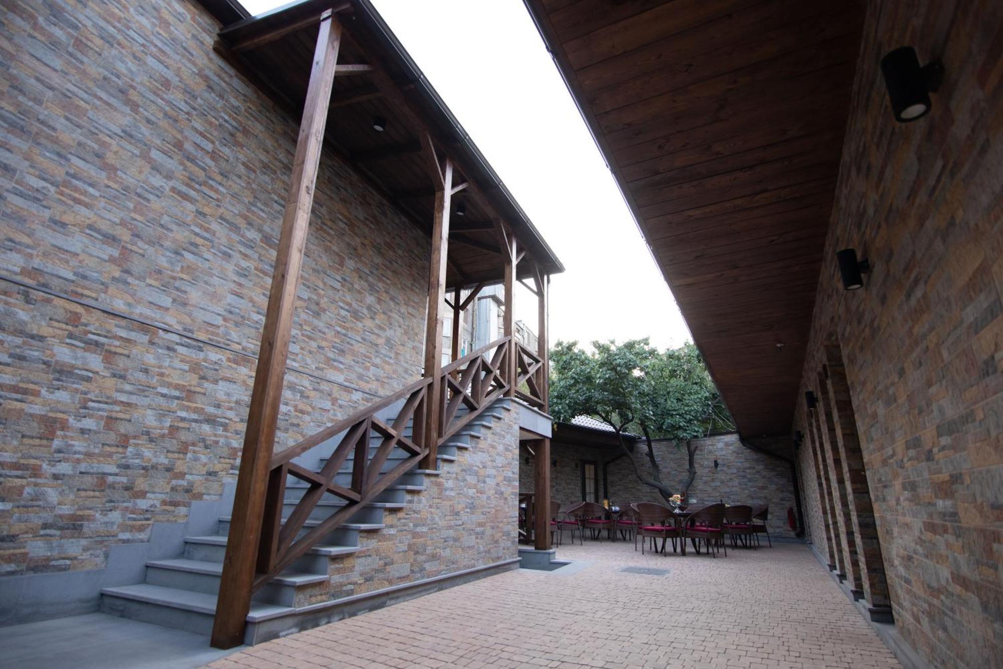 Boutique Living Hotel Erivan Dış mekan fotoğraf