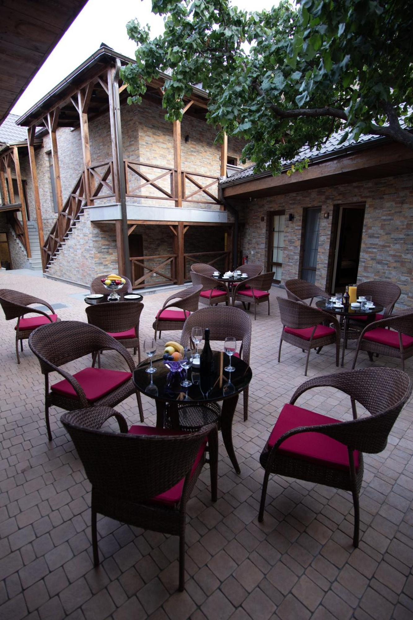 Boutique Living Hotel Erivan Dış mekan fotoğraf