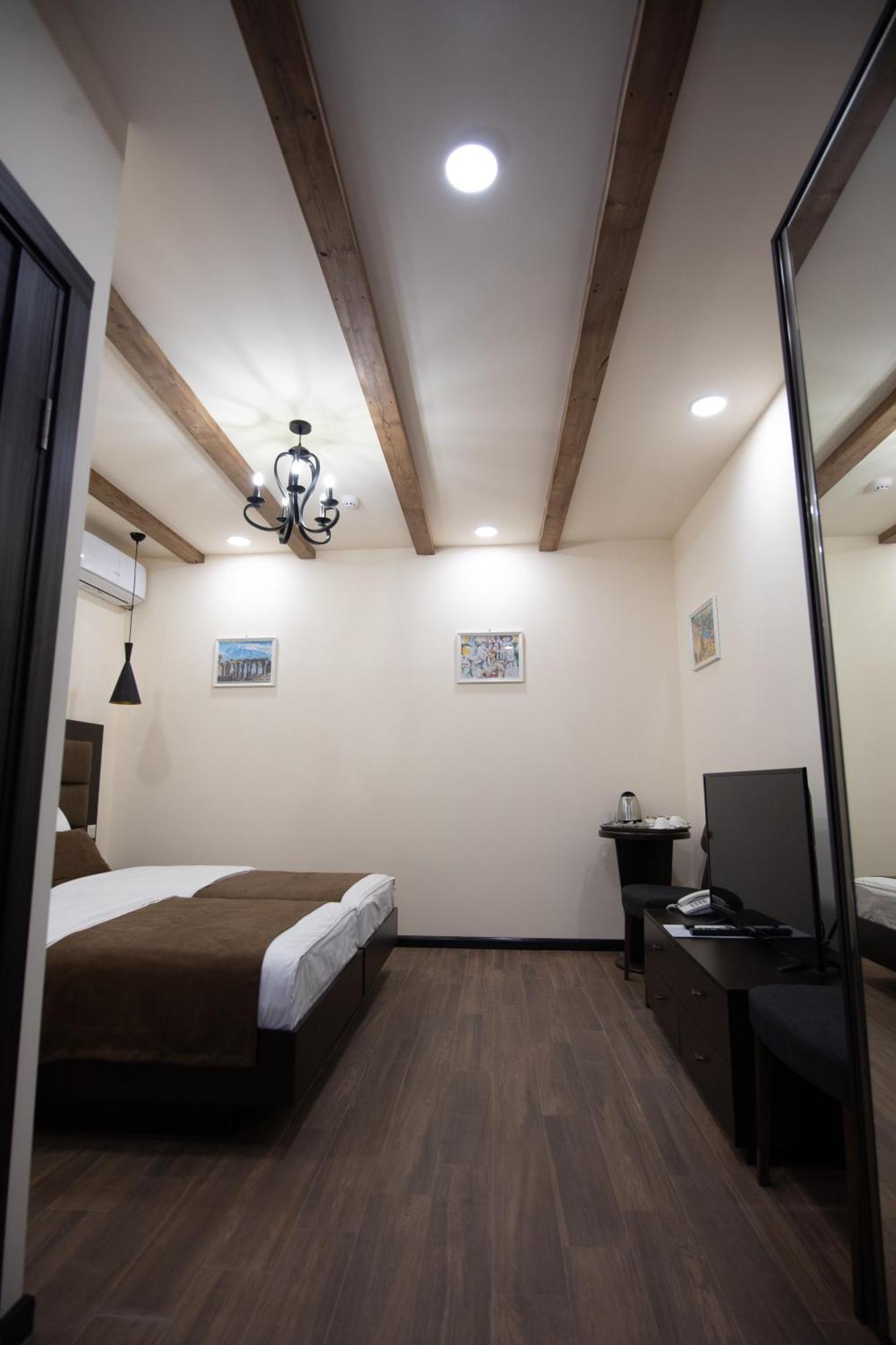 Boutique Living Hotel Erivan Dış mekan fotoğraf