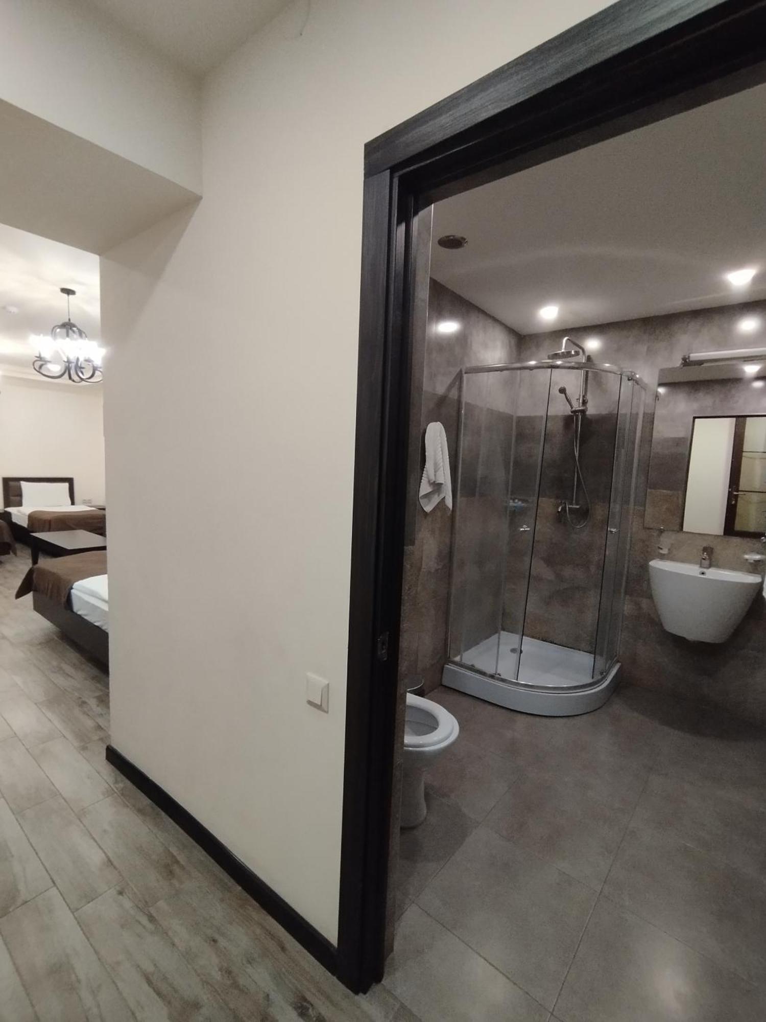Boutique Living Hotel Erivan Dış mekan fotoğraf