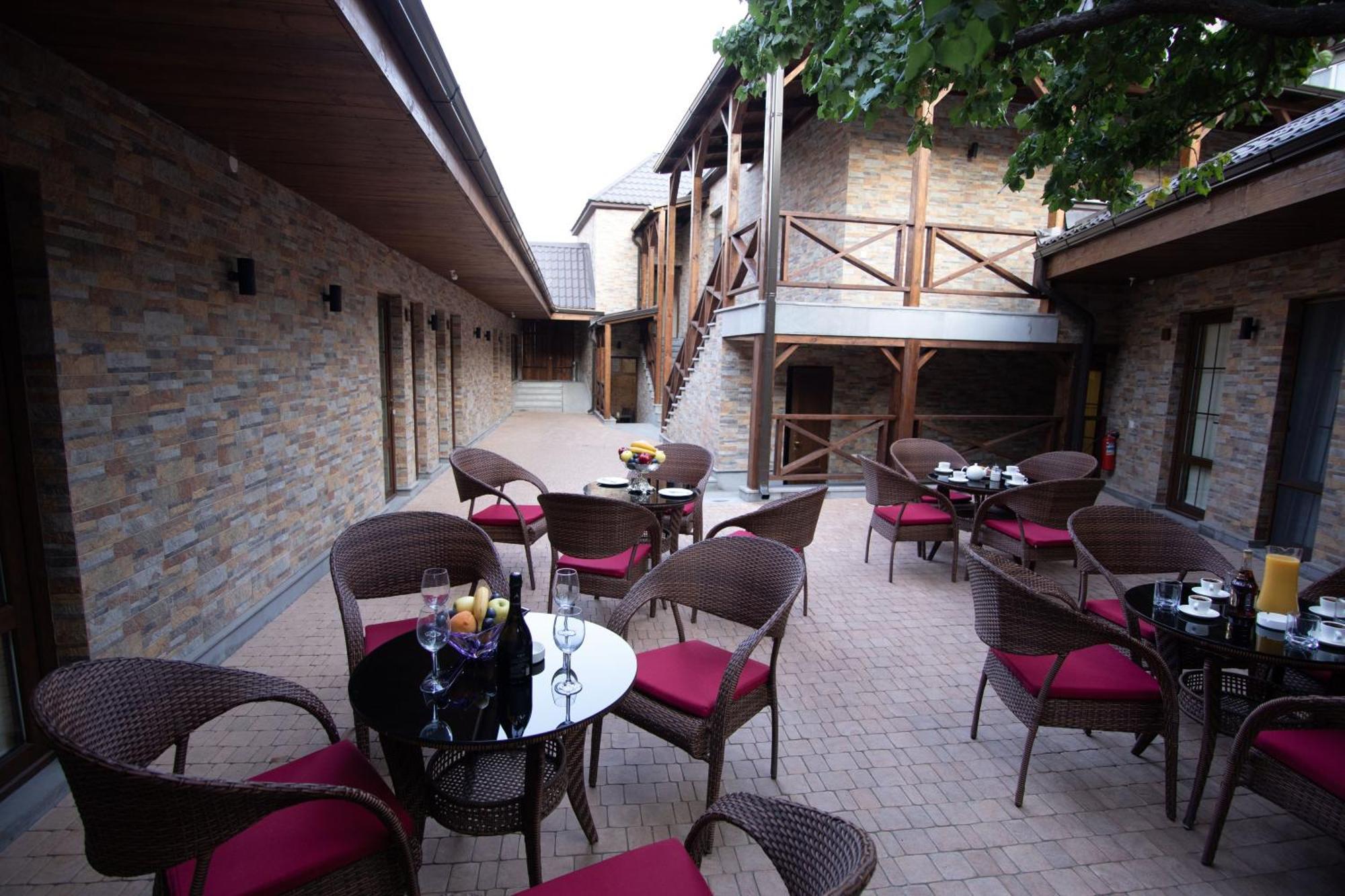 Boutique Living Hotel Erivan Dış mekan fotoğraf