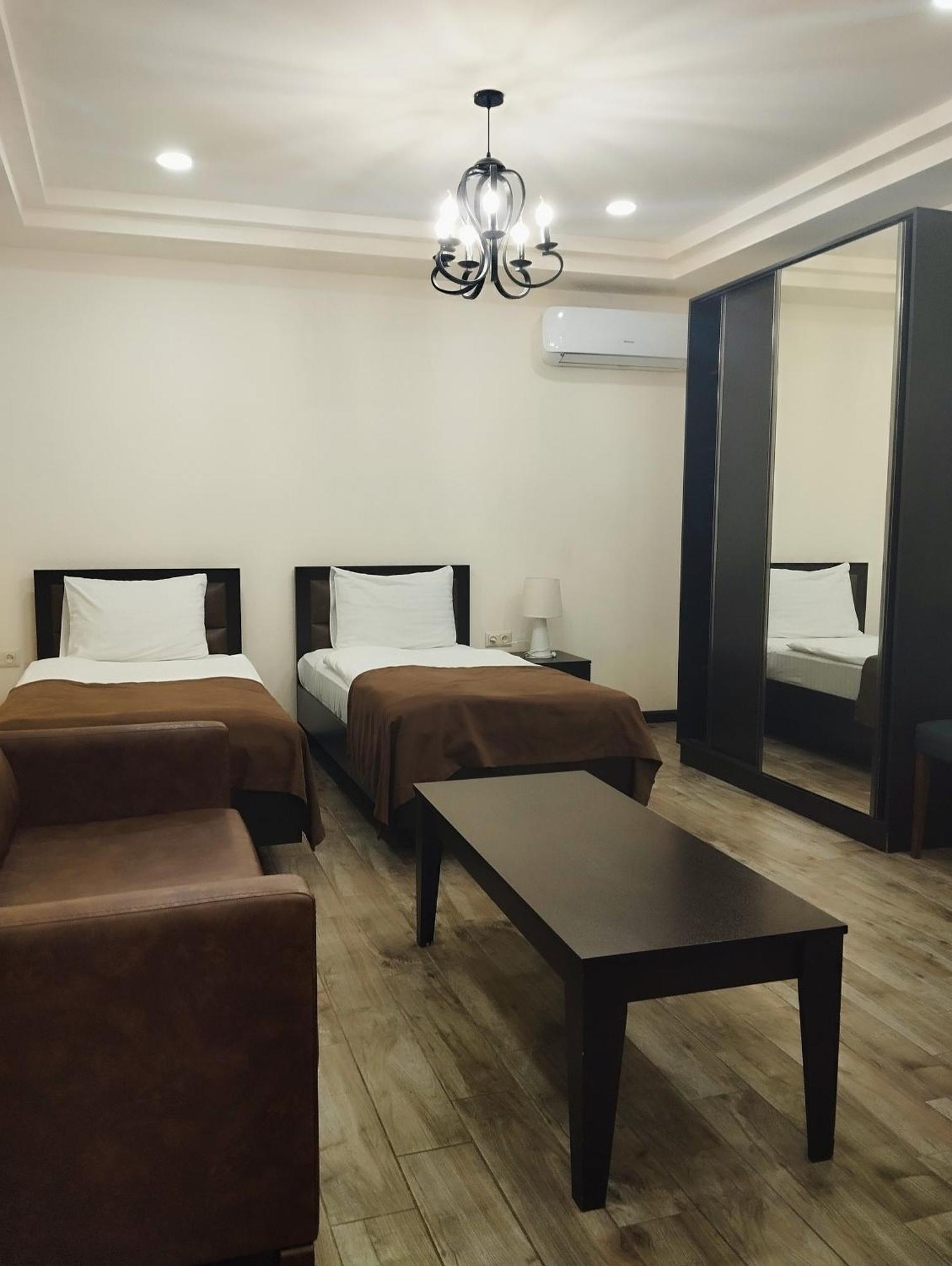 Boutique Living Hotel Erivan Dış mekan fotoğraf