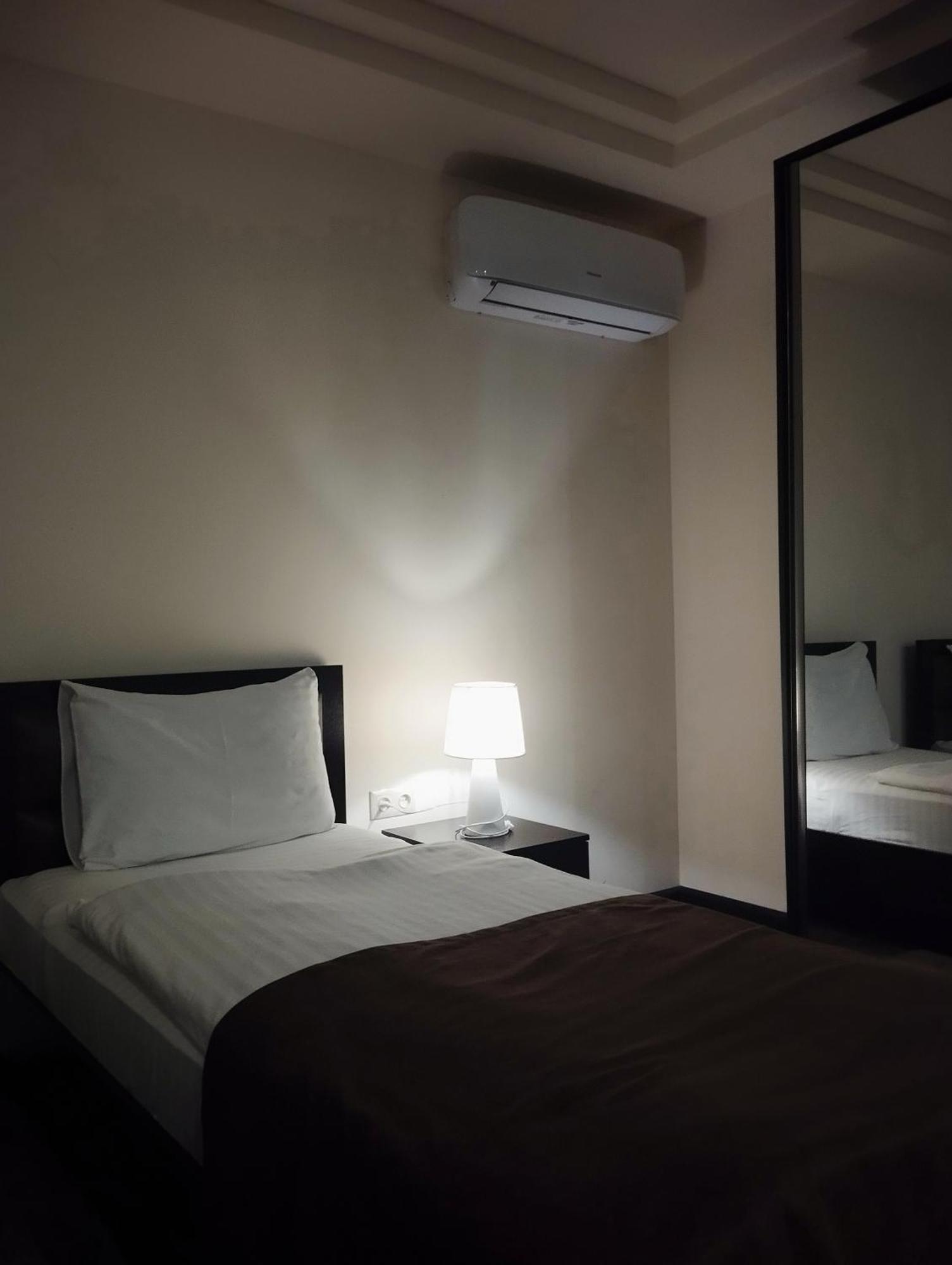Boutique Living Hotel Erivan Dış mekan fotoğraf