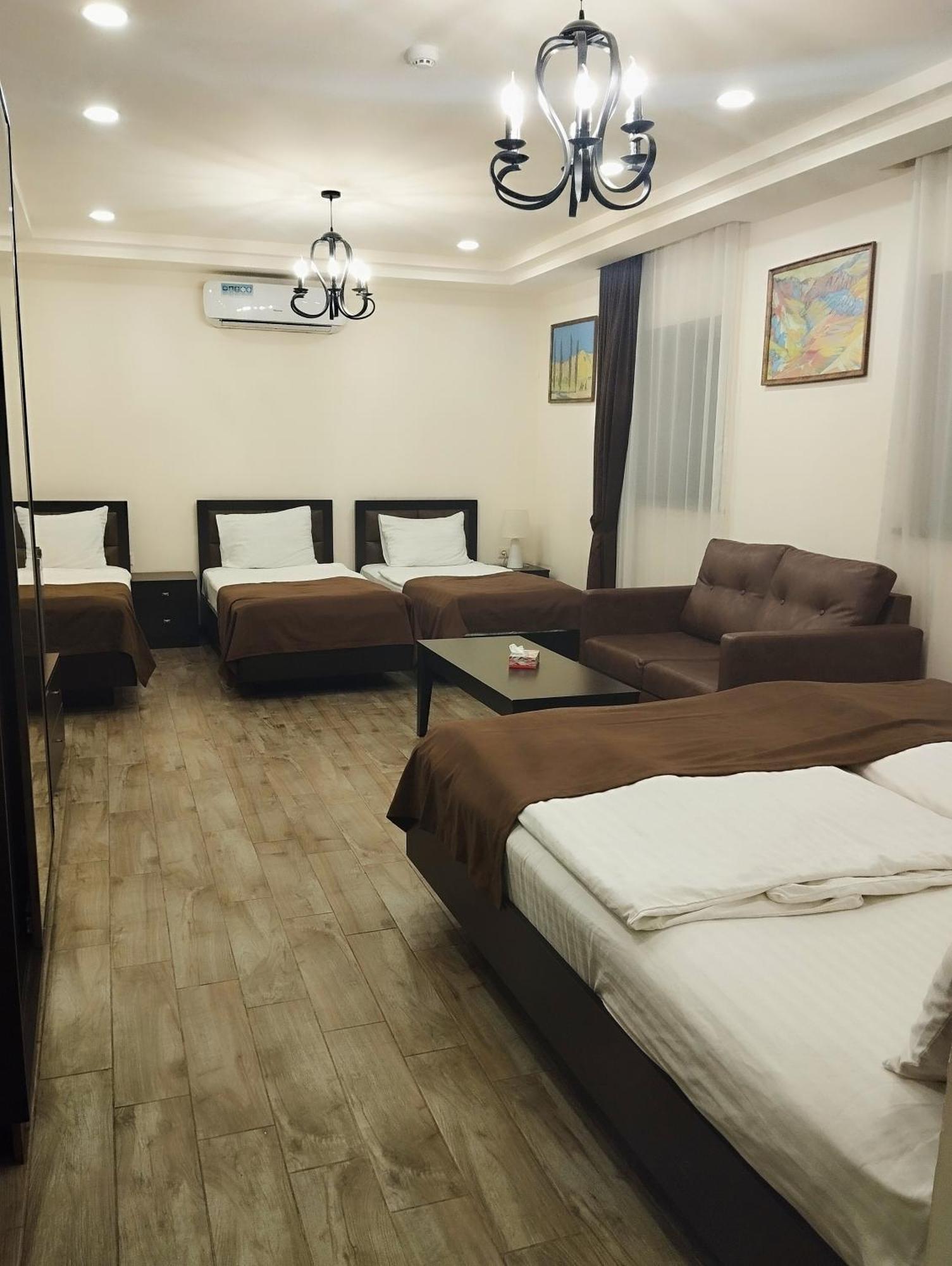 Boutique Living Hotel Erivan Dış mekan fotoğraf